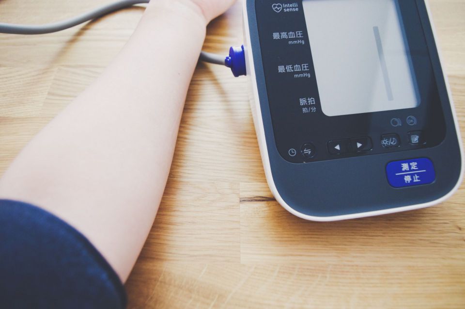 歯科矯正で劇的変化を実感できる驚きのワイヤー矯正法の秘密